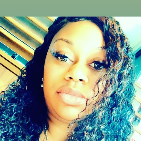 Meet your Posher, Karma - Picture 1 of 1